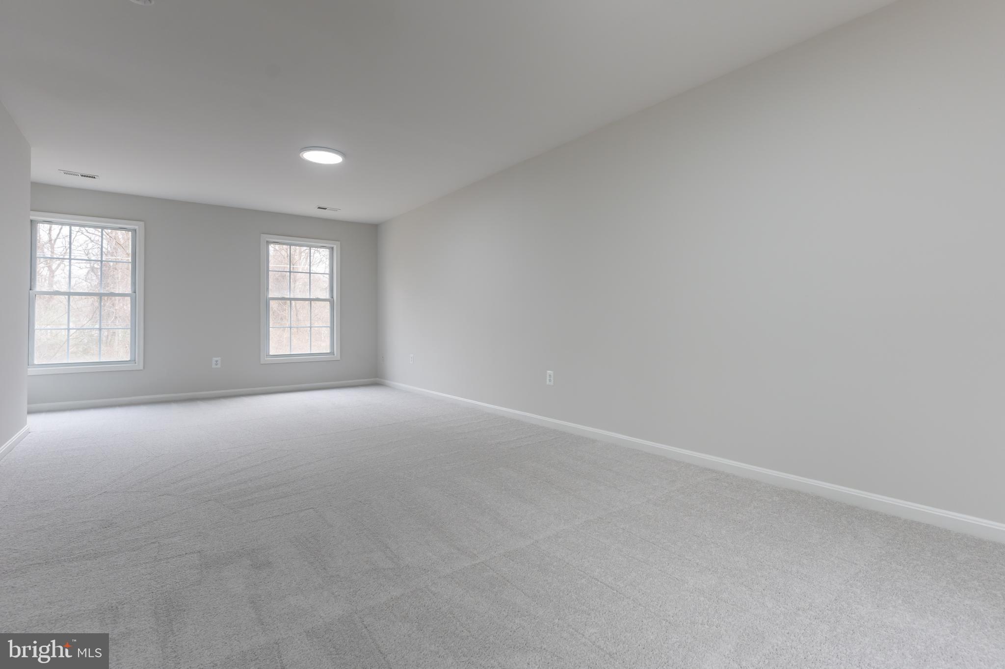 TRIANGLE - Residential