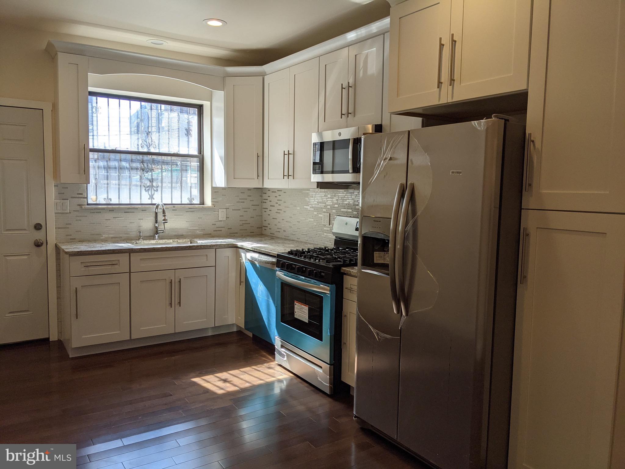 BELLA VISTA - Residential Lease