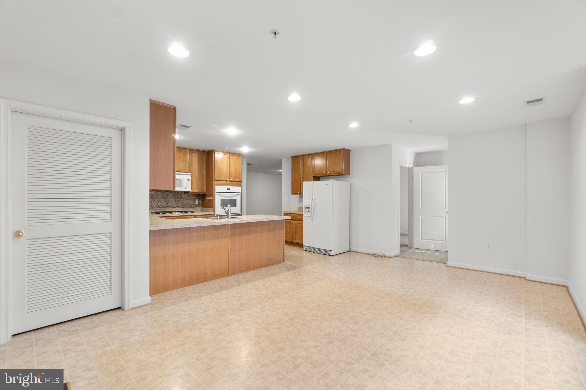 CONDOS AT THE RIDGE - Residential