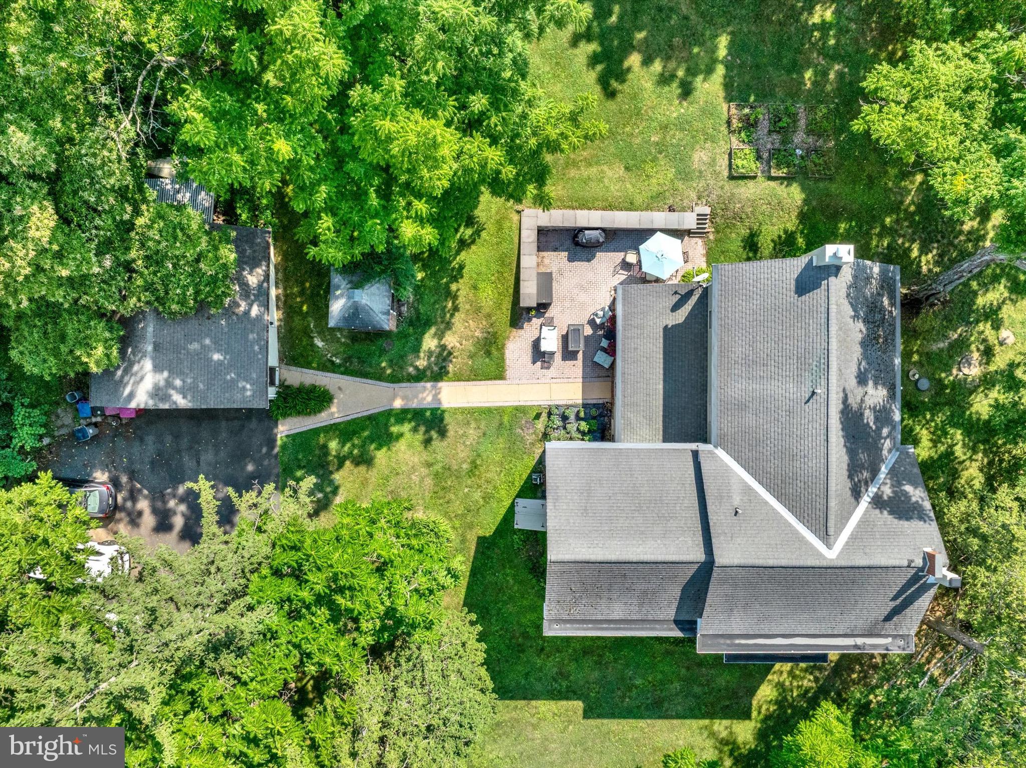 513 HUNTZINGER ROAD