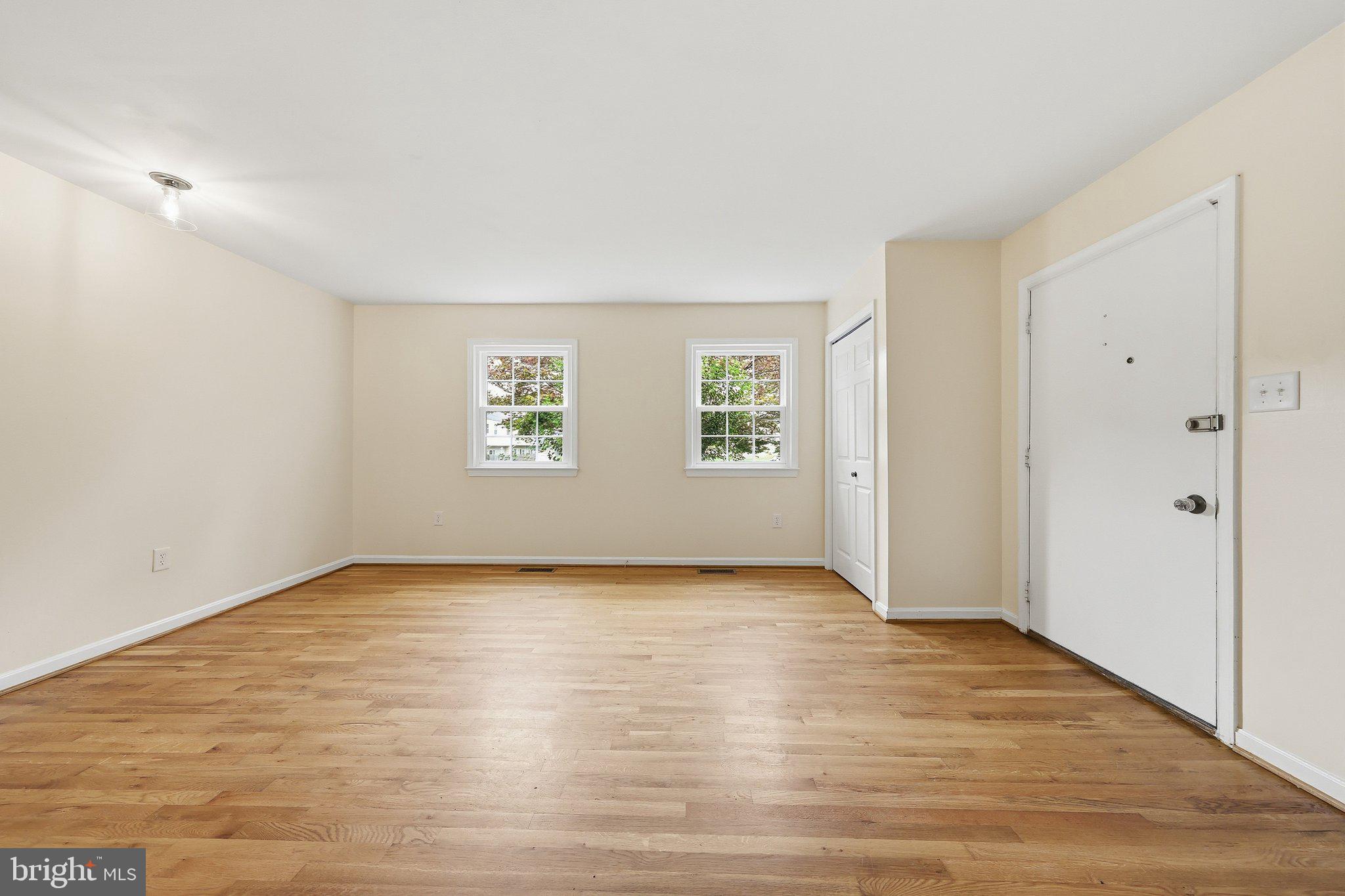 219 QUEEN ANNES COURT
