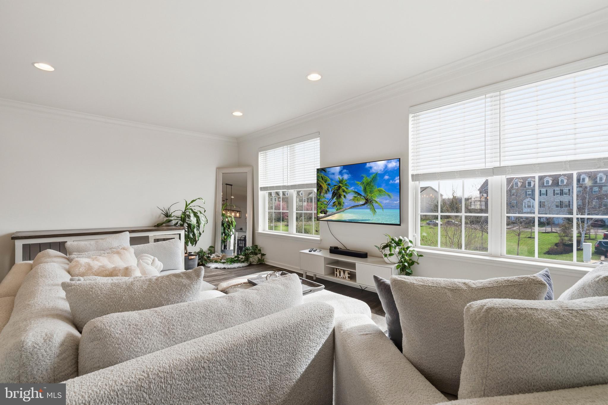 MERIDIAN CROSSING - Residential