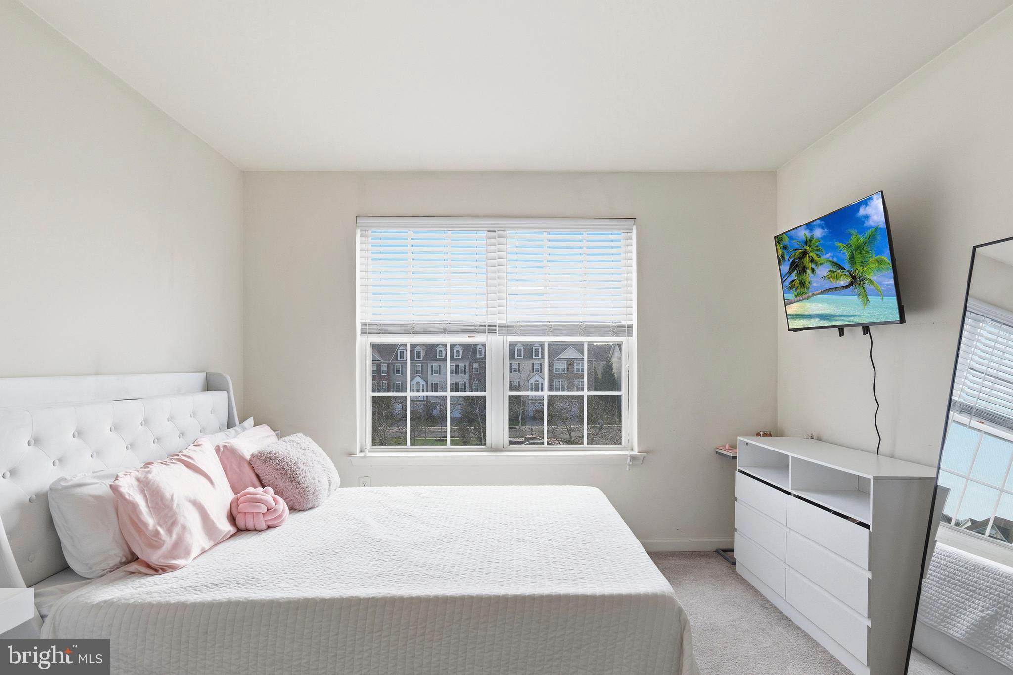 MERIDIAN CROSSING - Residential