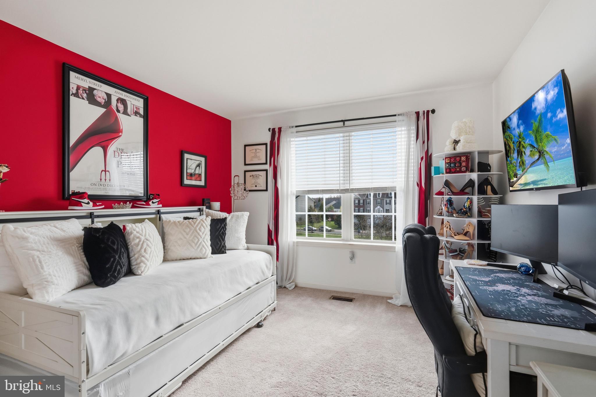 MERIDIAN CROSSING - Residential