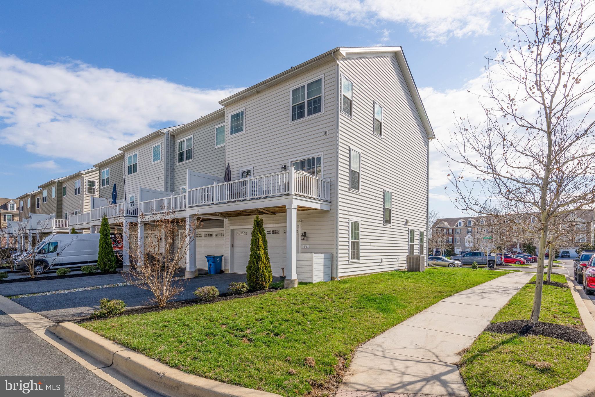 MERIDIAN CROSSING - Residential