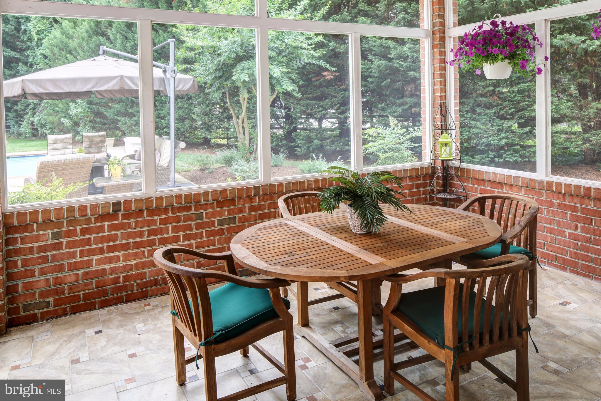 SWANN POINT ESTATES - Residential