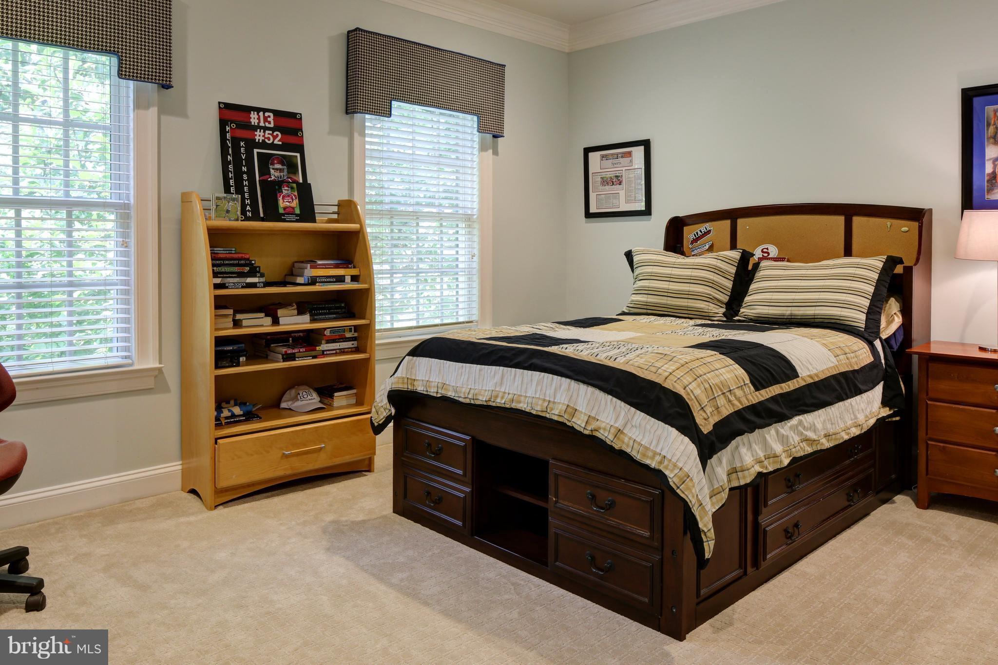 SWANN POINT ESTATES - Residential