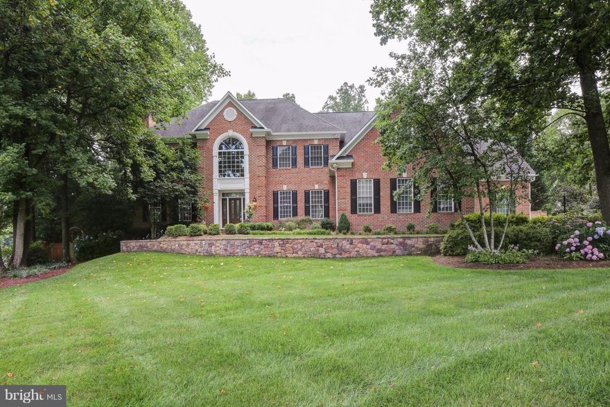 Light filled & spacious 5 bdrm, 5+ baths colonial on private acre lot w/4 car garage & in-ground pool in sought after Severna Park.  Recently remodeled gourmet kitchen opens to huge great room with gleaming hardwoods.  Gorgeous master suite w/sitting room, large bath w/soak tub & over-sized walk in dressing room.  Upstairs sitting room & laundry rm.  Huge fnshd lower level w/gym! Motivated sellers