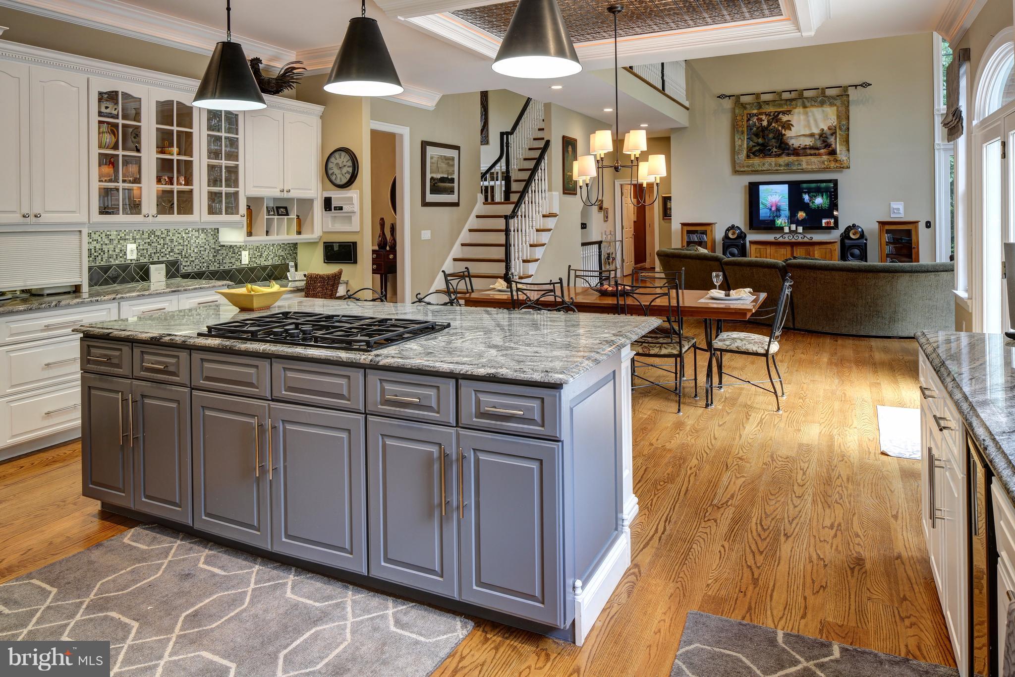 SWANN POINT ESTATES - Residential