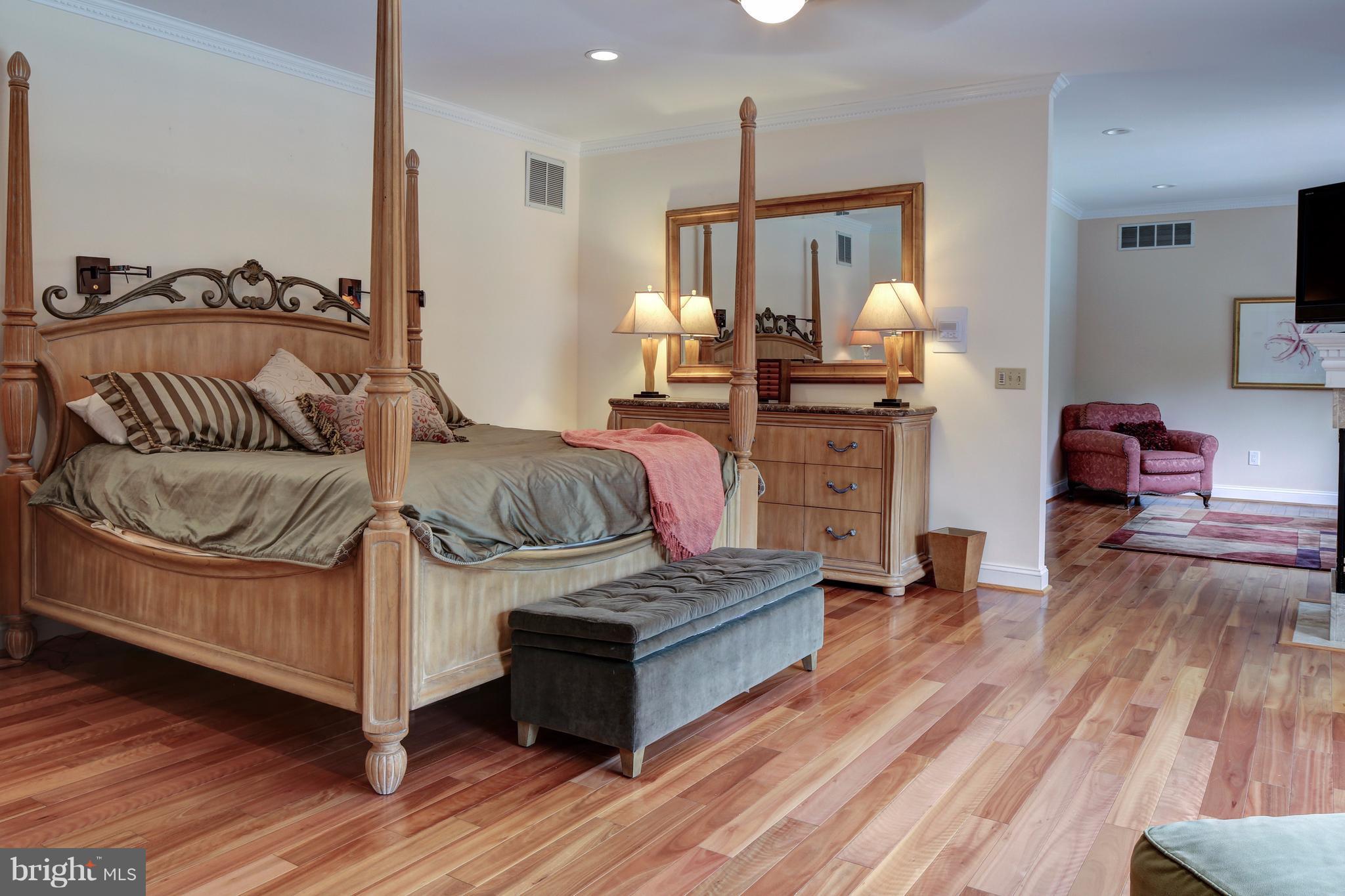 SWANN POINT ESTATES - Residential