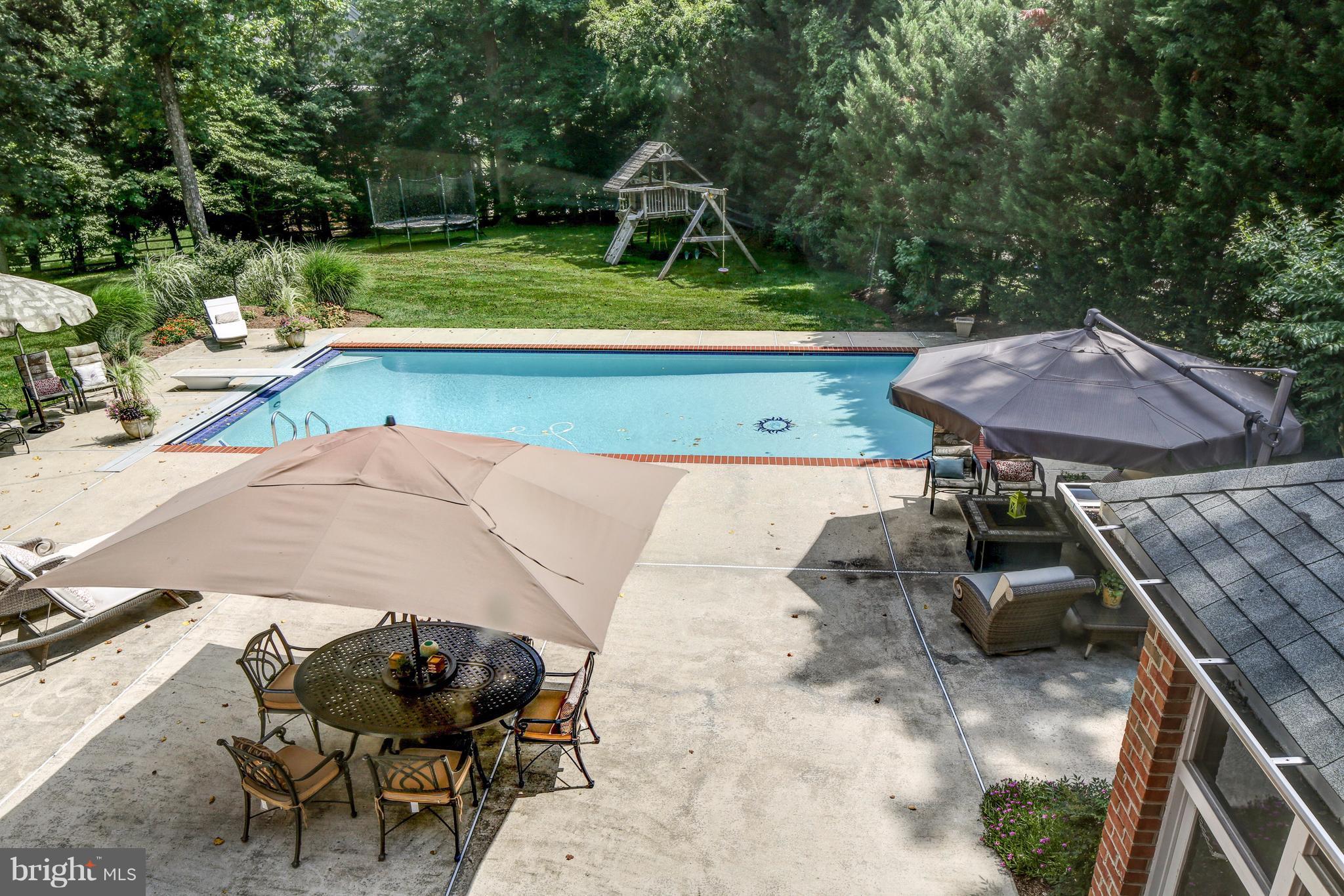 SWANN POINT ESTATES - Residential