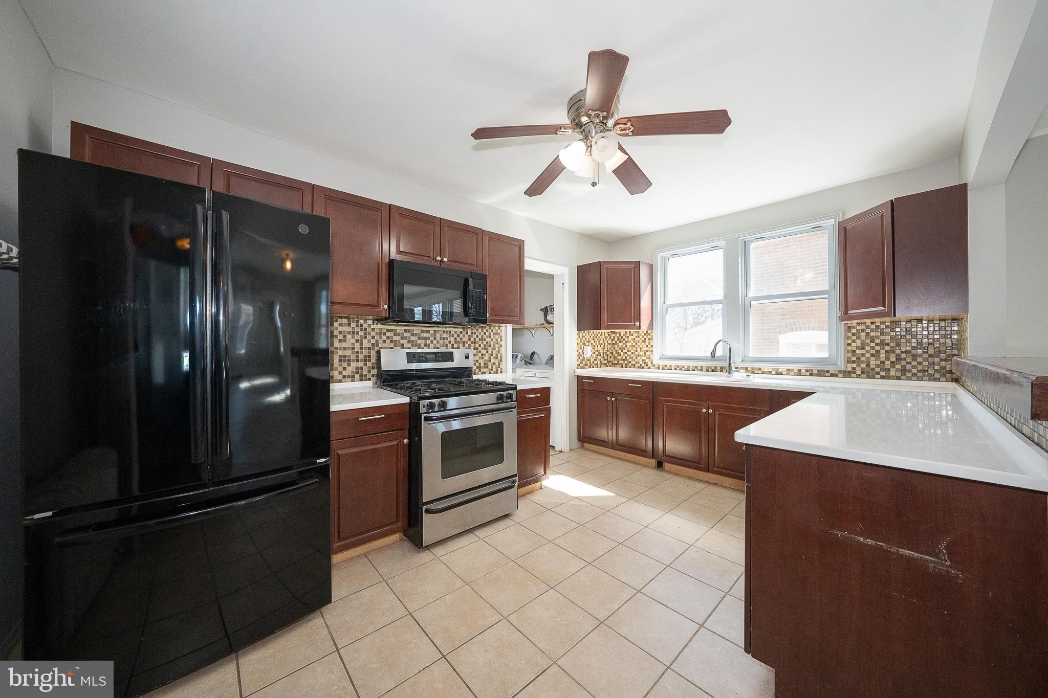 CHELTENHAM VIL - Residential