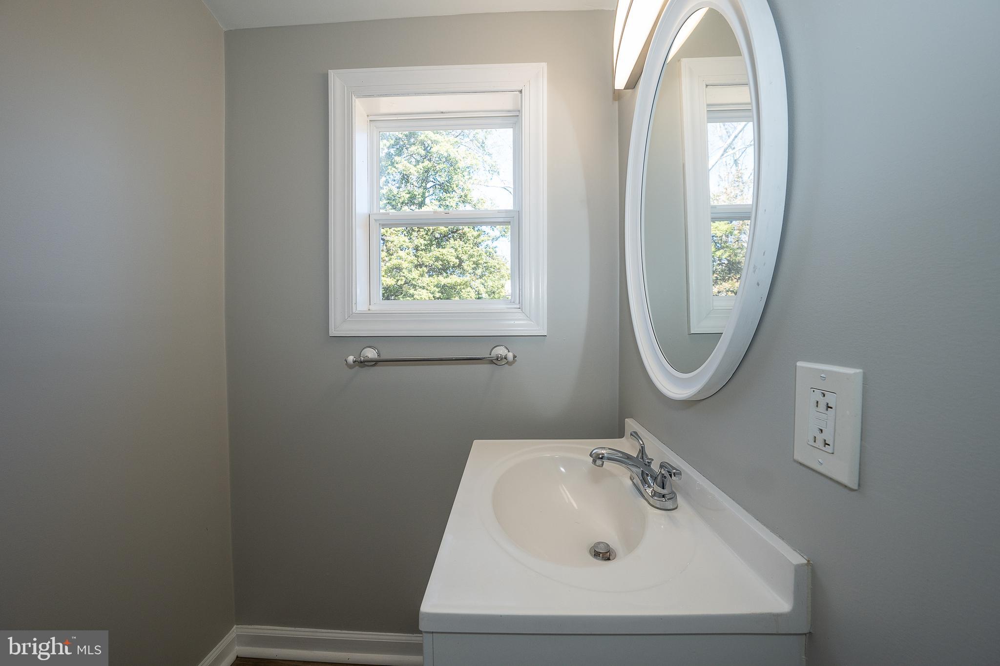 CHELTENHAM VIL - Residential