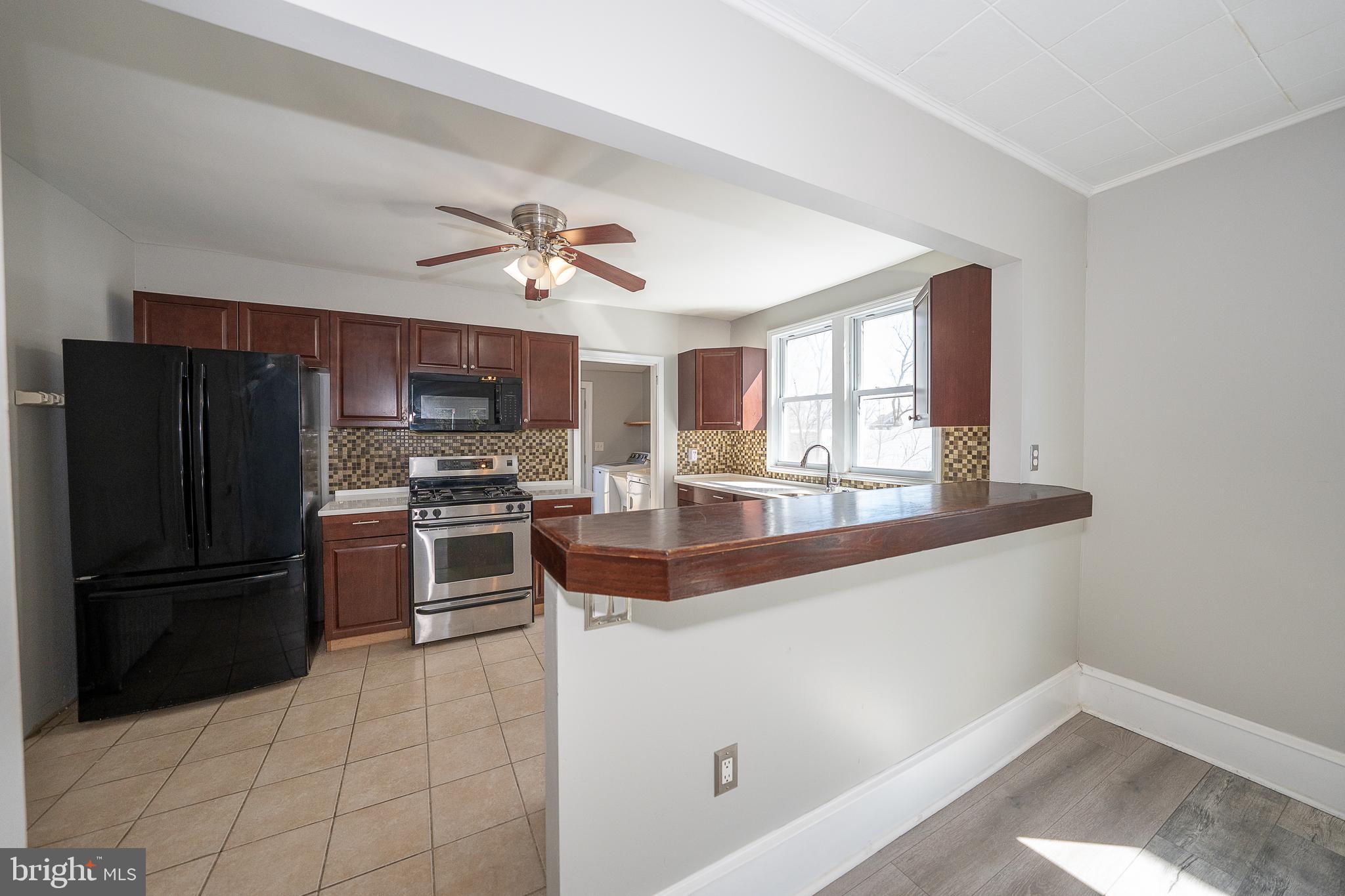 CHELTENHAM VIL - Residential