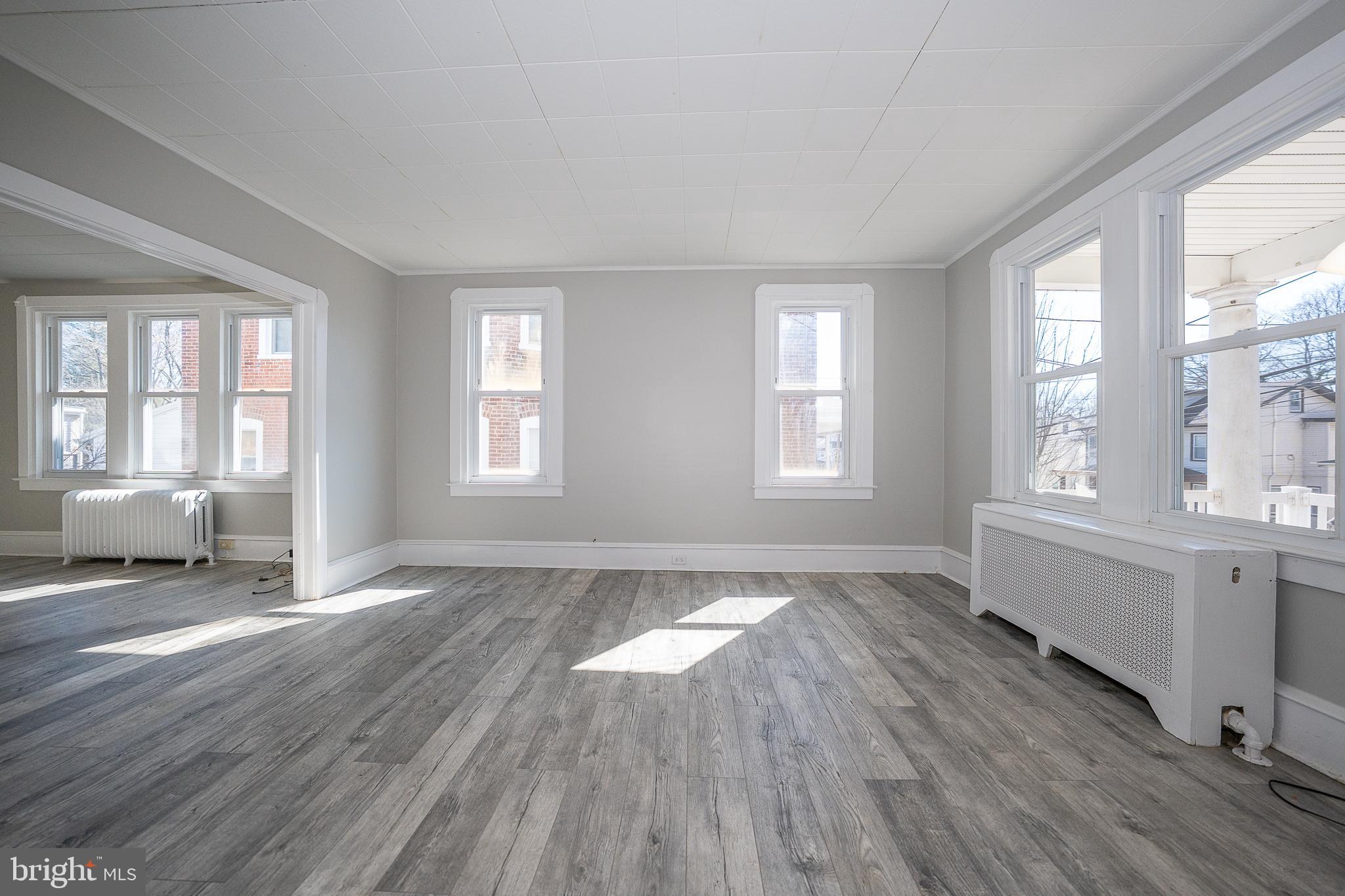 CHELTENHAM VIL - Residential