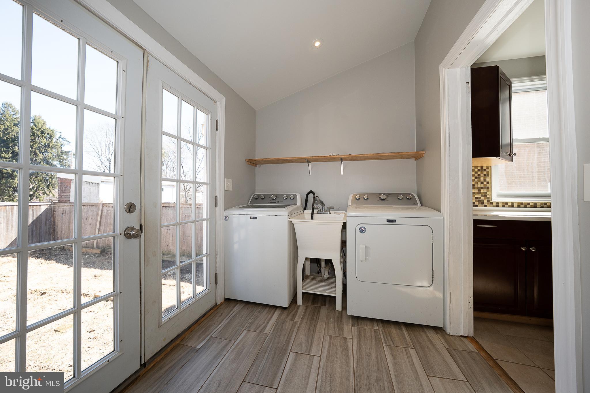 CHELTENHAM VIL - Residential