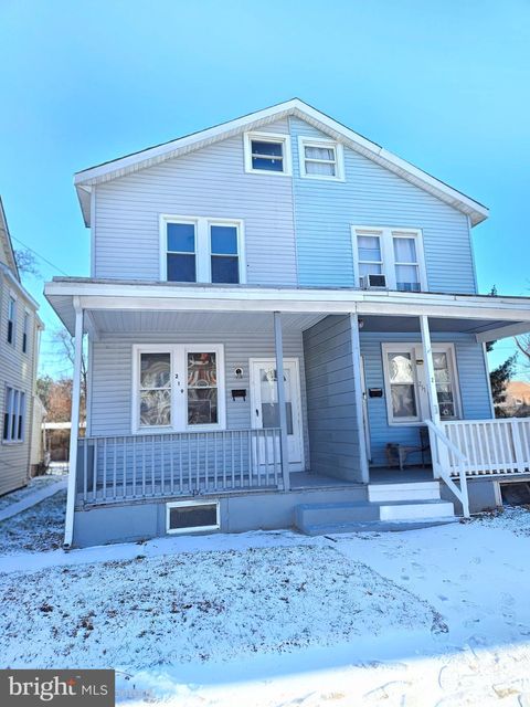 Photo of 219 Woodlawn Avenue, TRENTON, NJ 08609 (MLS # NJME2071460)