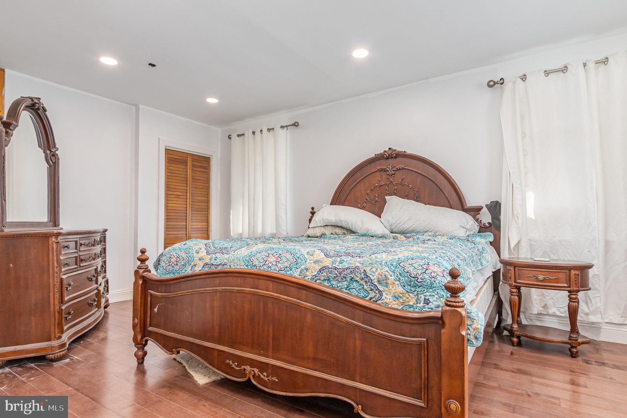 PERRY HALL - Residential