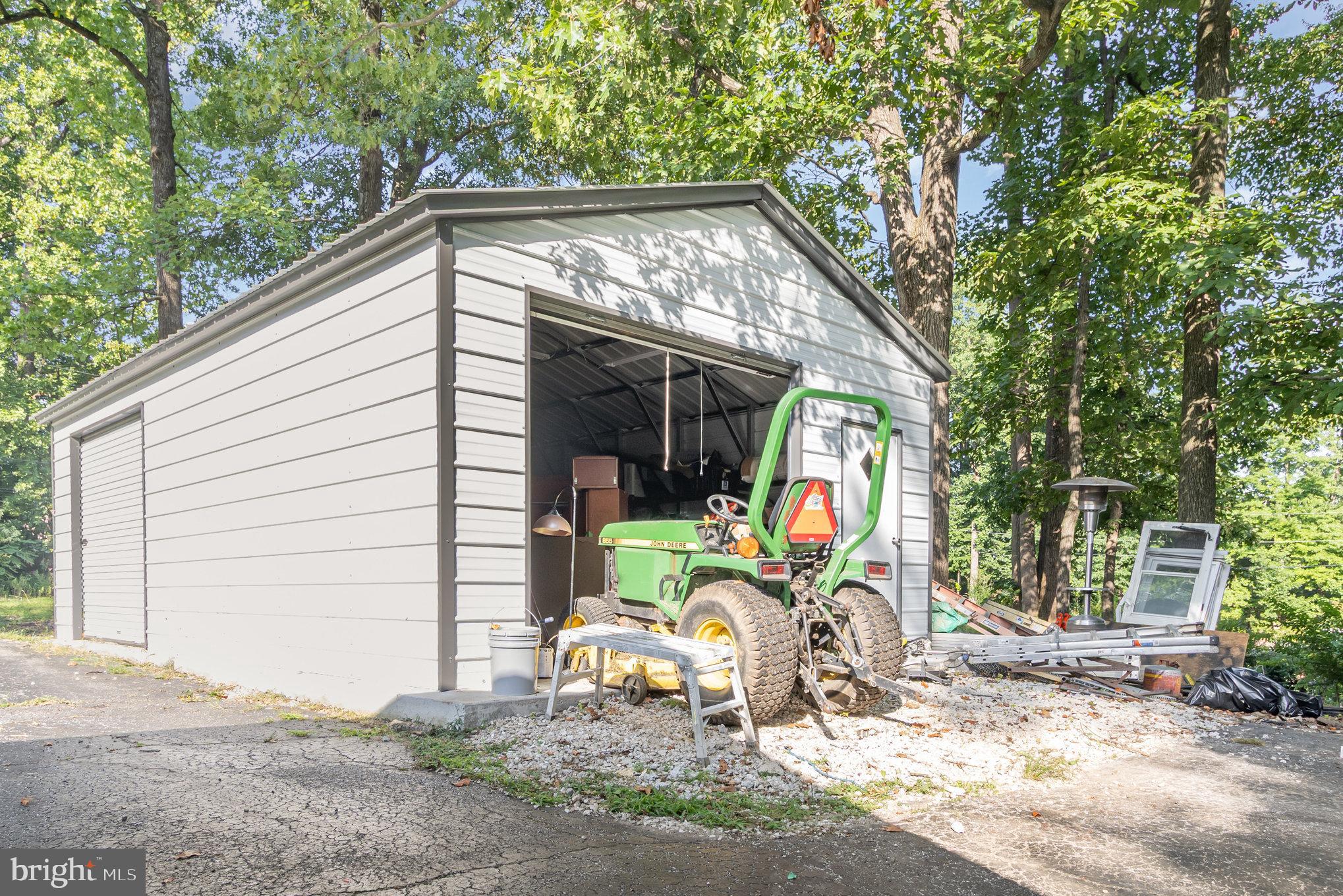 PERRY HALL - Residential