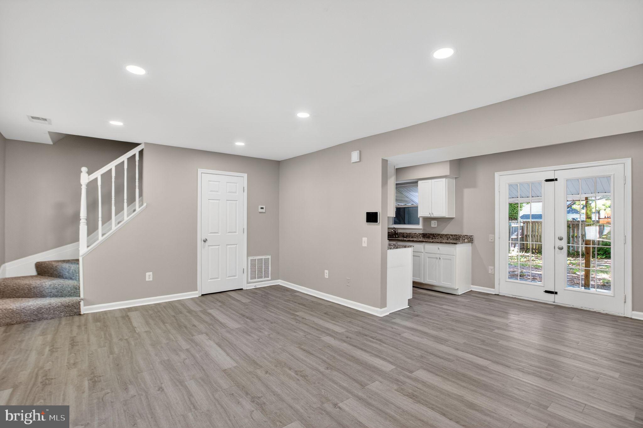 BANNISTER - Residential