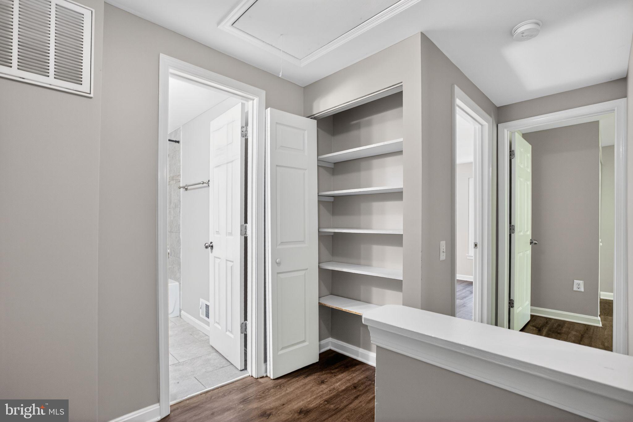 BANNISTER - Residential