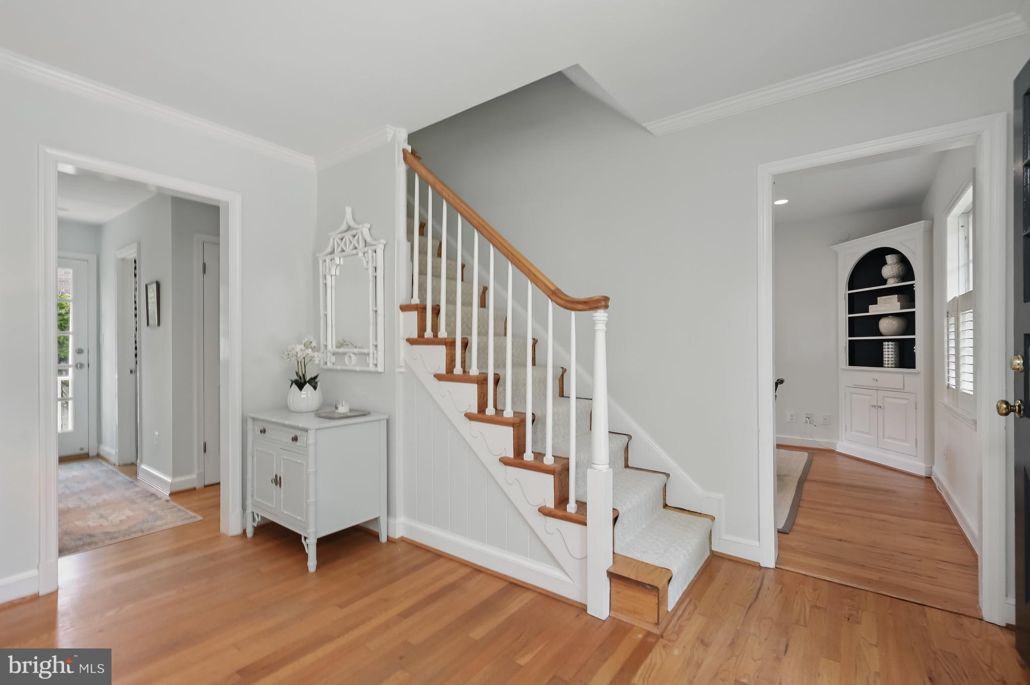 WOODACRES - Residential