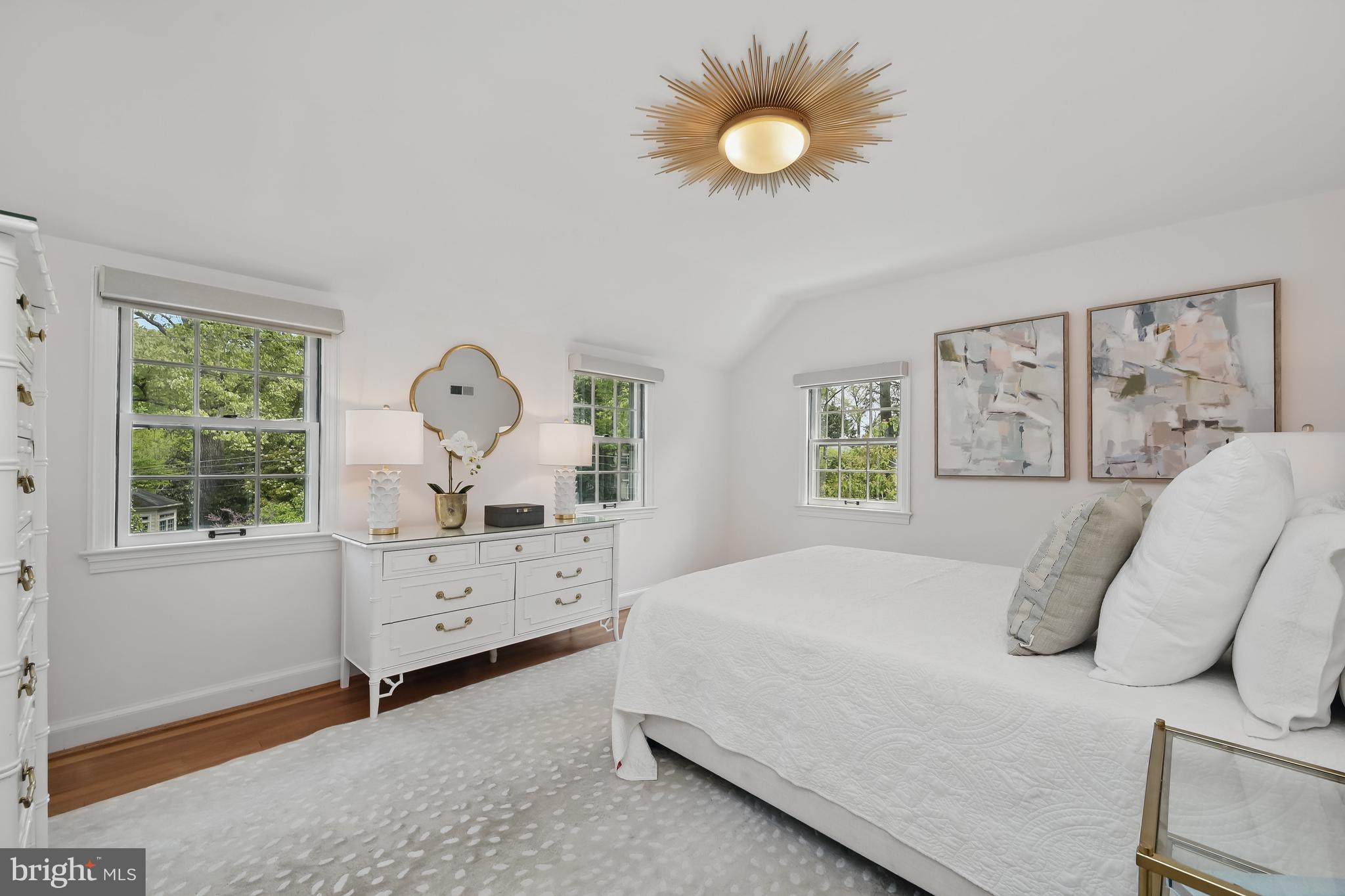 WOODACRES - Residential