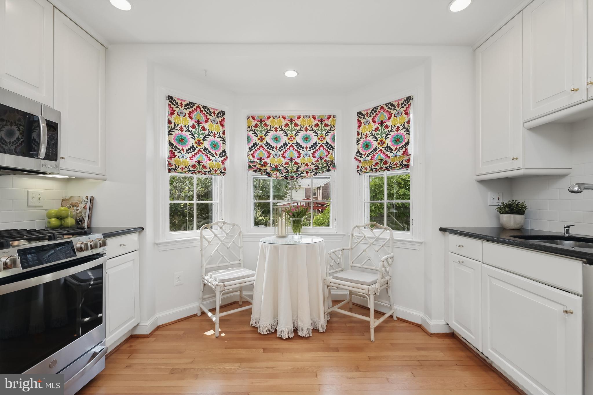 WOODACRES - Residential