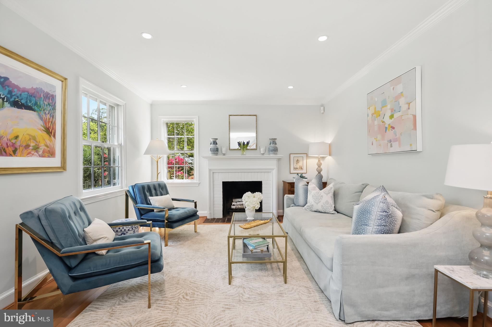 WOODACRES - Residential