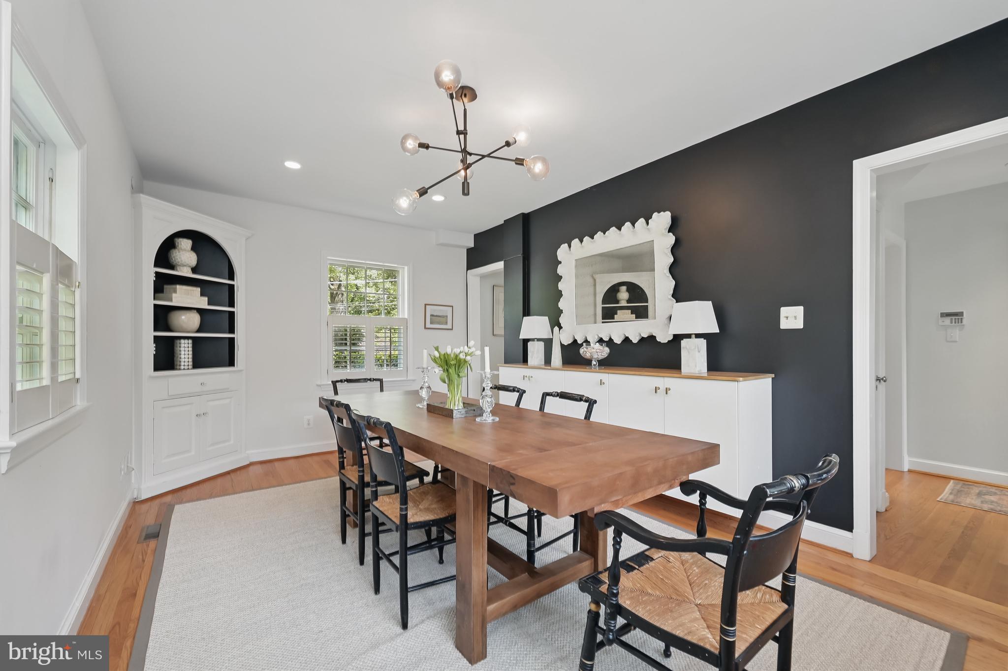 WOODACRES - Residential