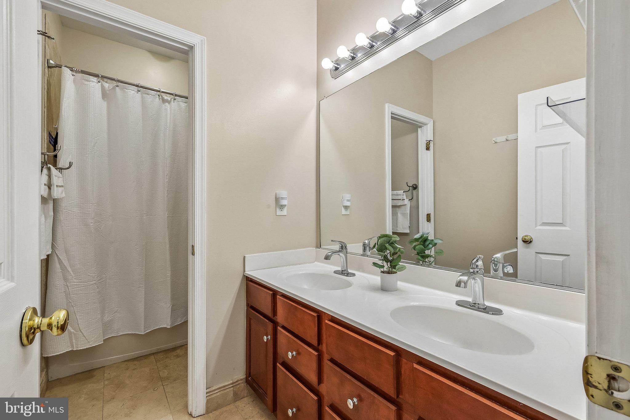 WESTMARKET - Residential