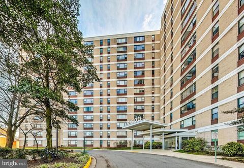 Photo of 4600 Duke Street #603, ALEXANDRIA, VA 22304 (MLS # VAAX2055486)