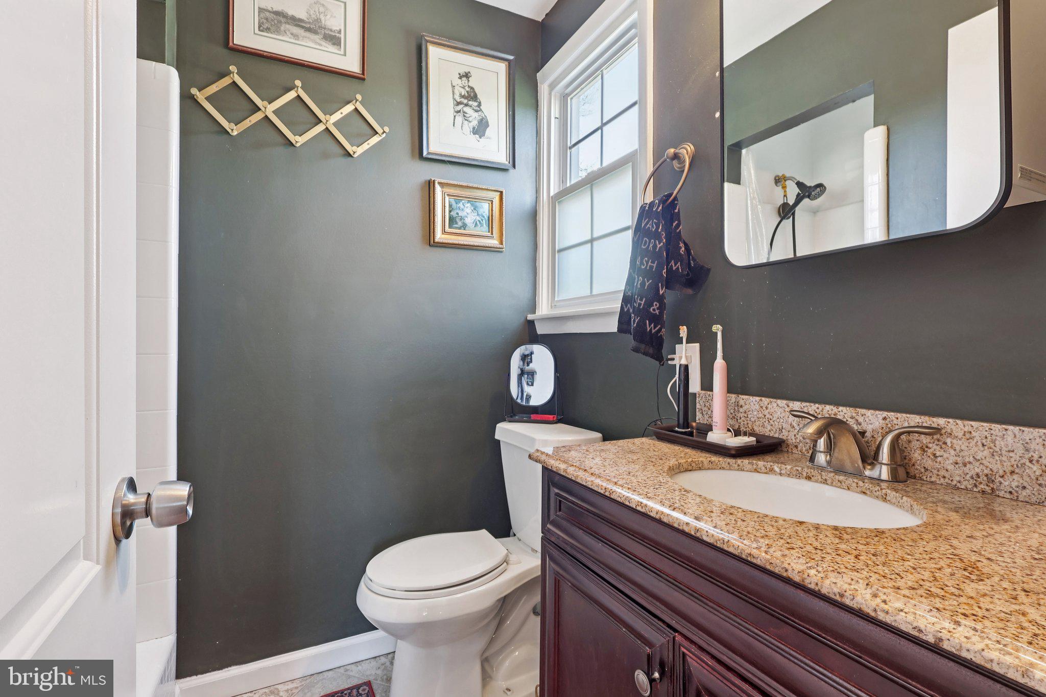 MAPLE GLEN - Residential