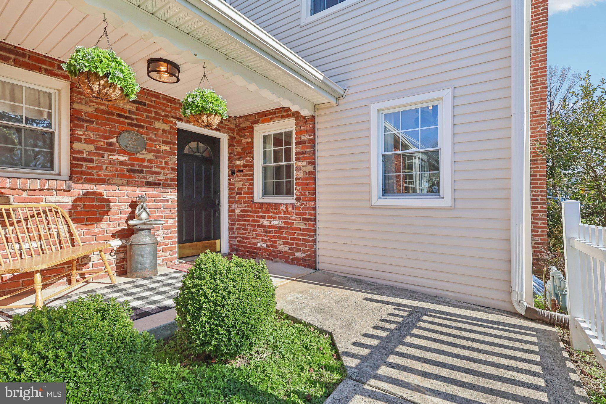 MAPLE GLEN - Residential