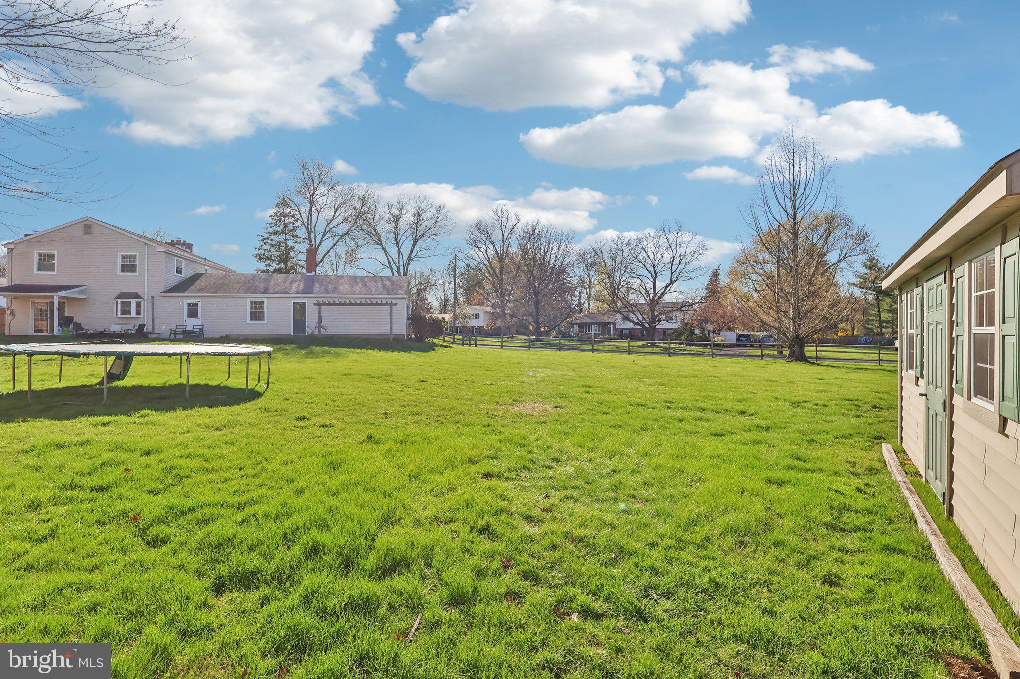 MAPLE GLEN - Residential