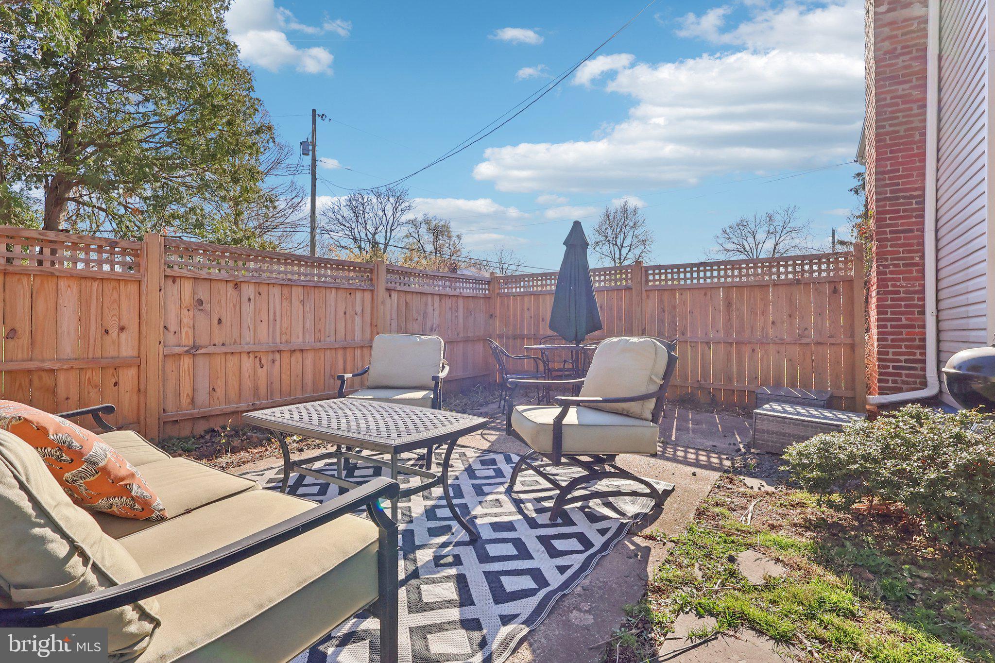 MAPLE GLEN - Residential