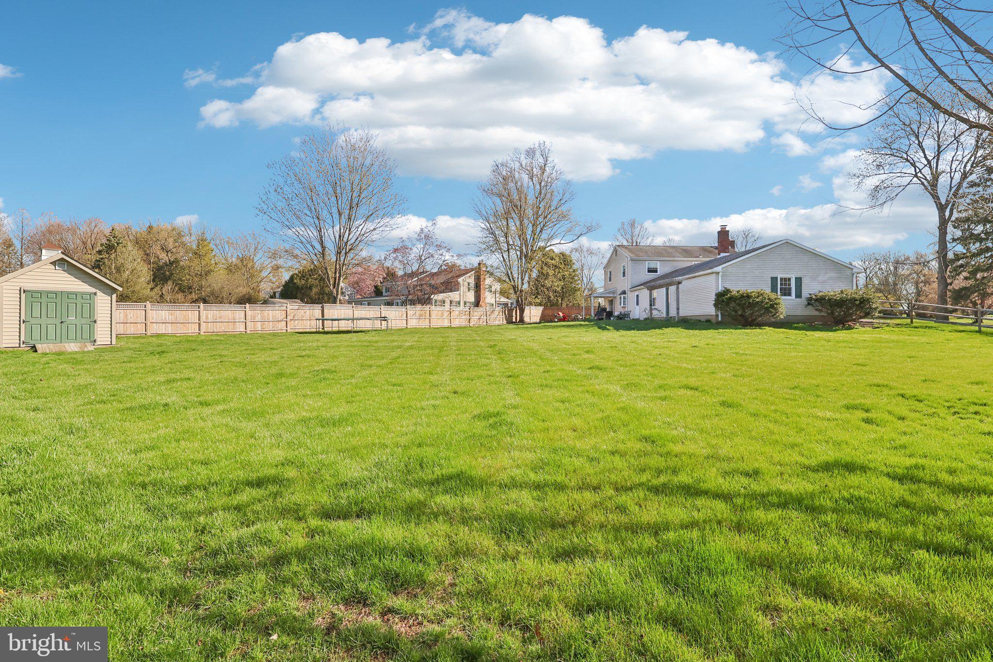 MAPLE GLEN - Residential