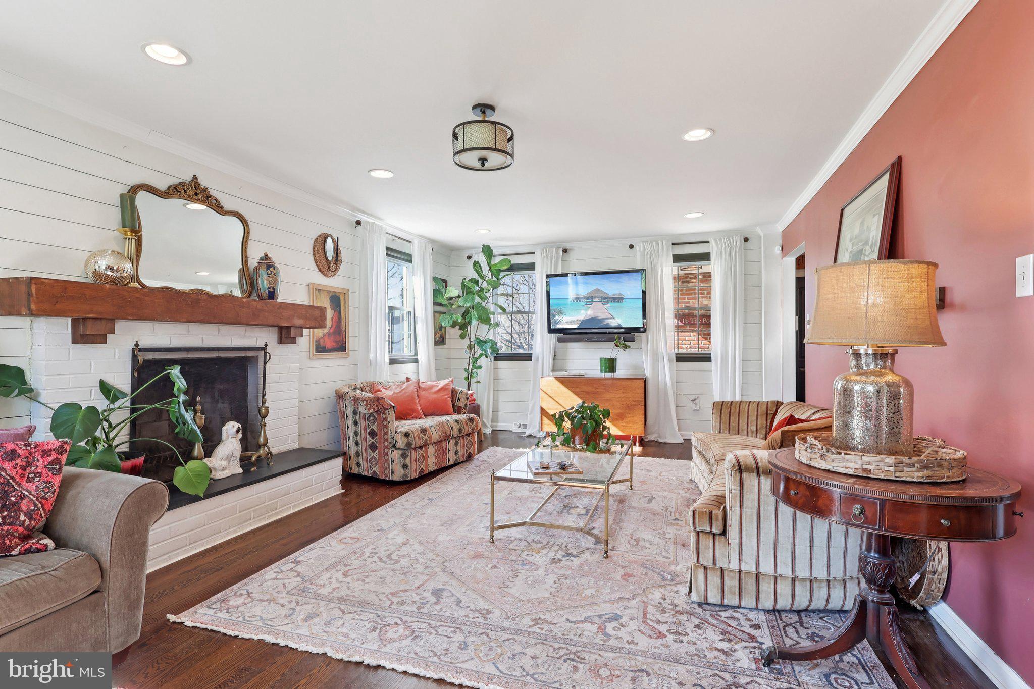 MAPLE GLEN - Residential