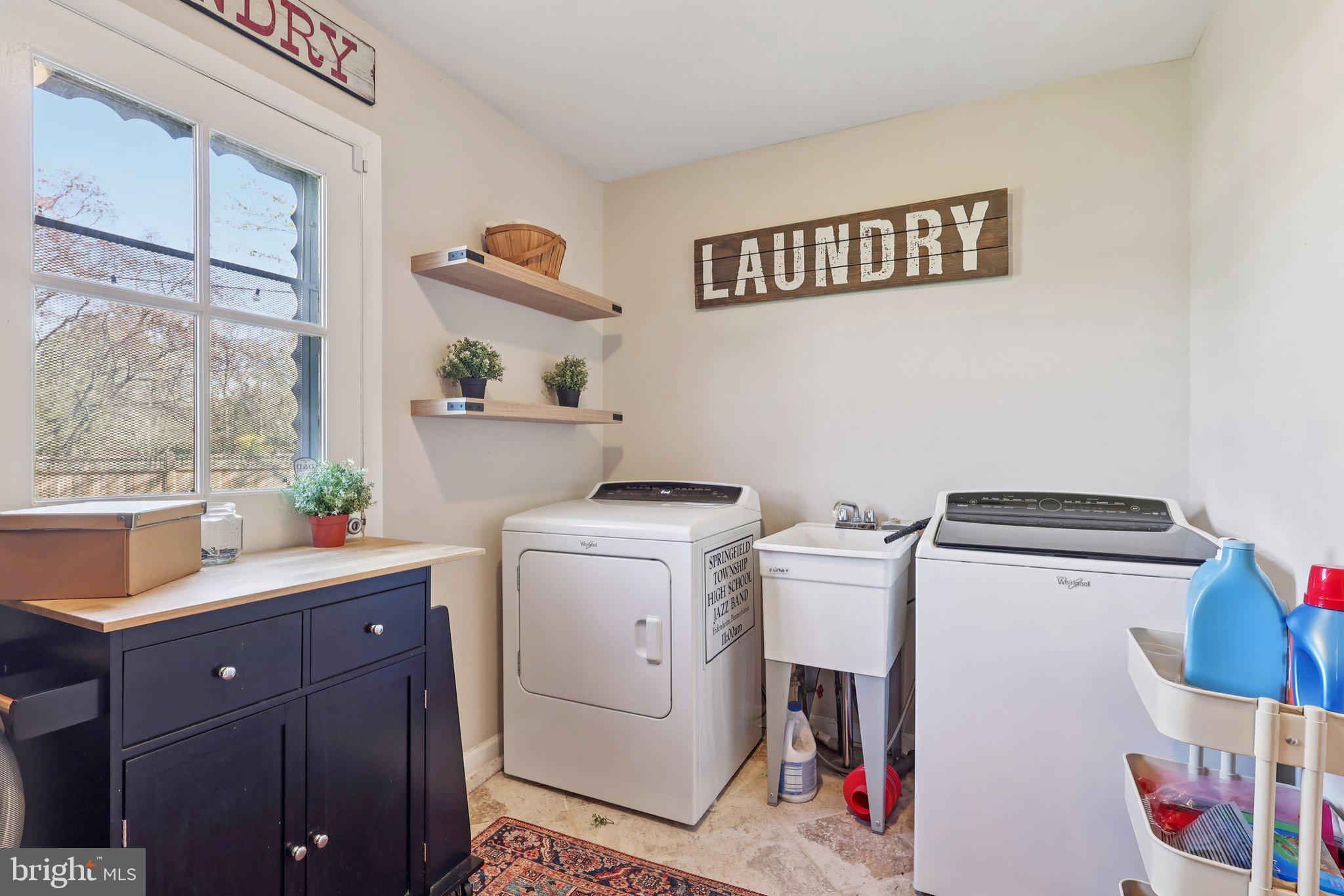 MAPLE GLEN - Residential