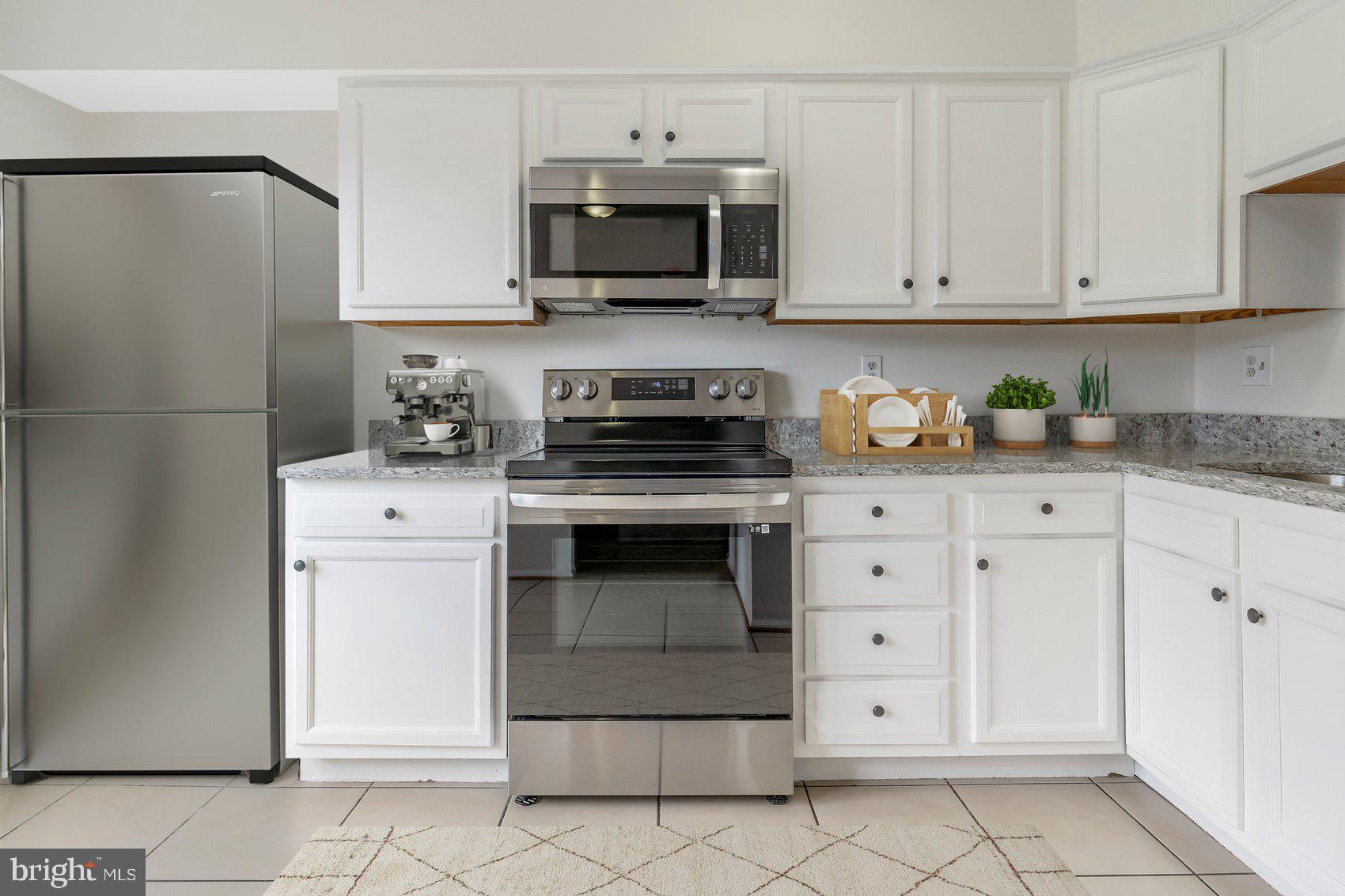 CASTLEMILL - Residential