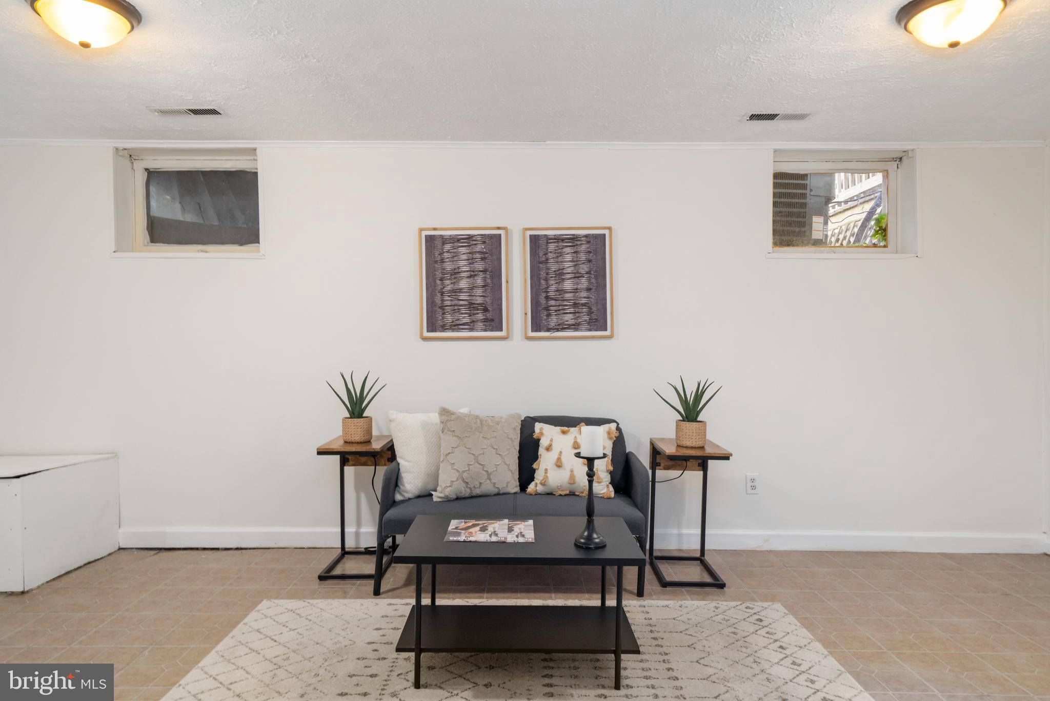 CASTLEMILL - Residential