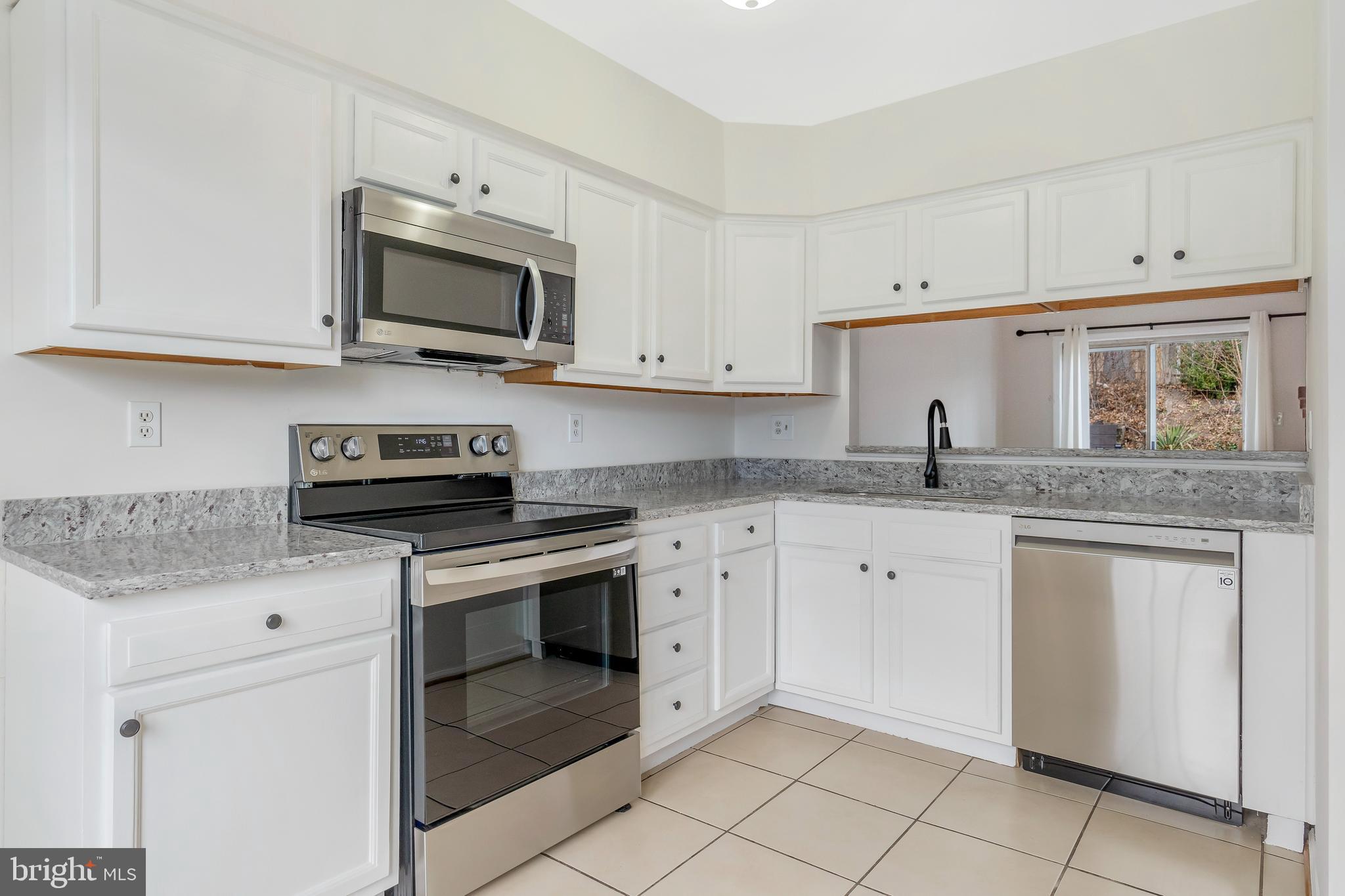 CASTLEMILL - Residential