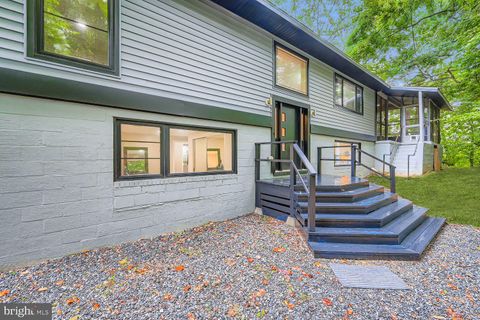 3203 BREZINA PLACE EDGEWATER MD 21037