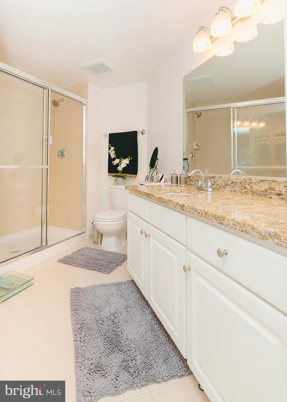 CARLTON HOUSE - Residential