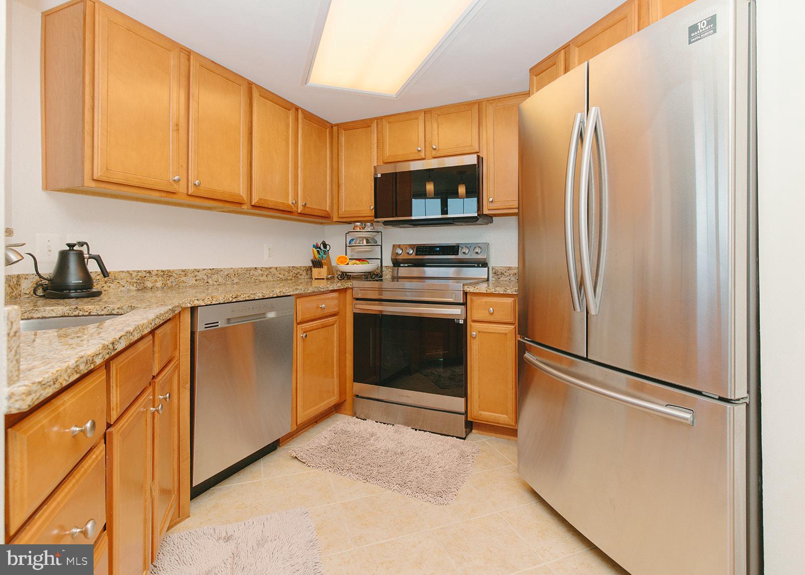 CARLTON HOUSE - Residential