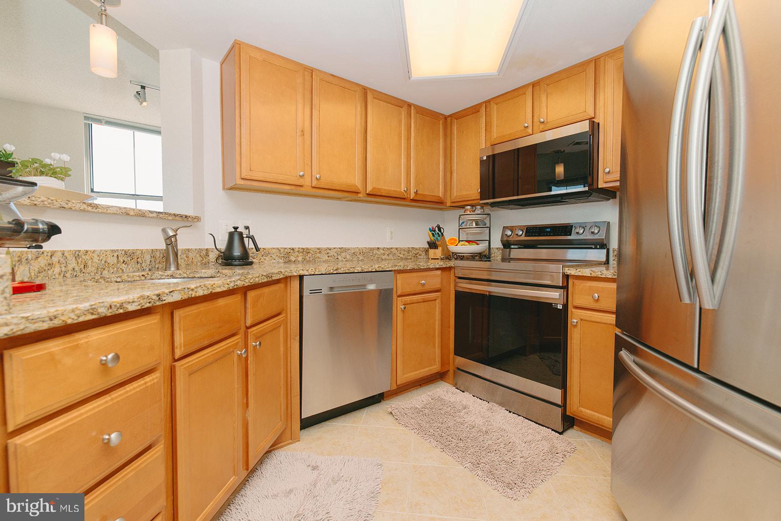 CARLTON HOUSE - Residential