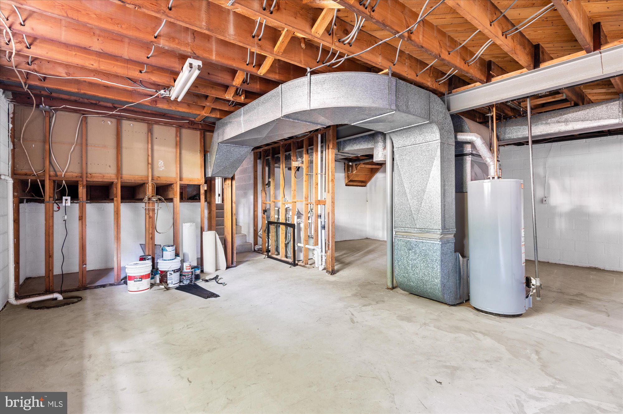 WOODSIDE FOREST - Residential