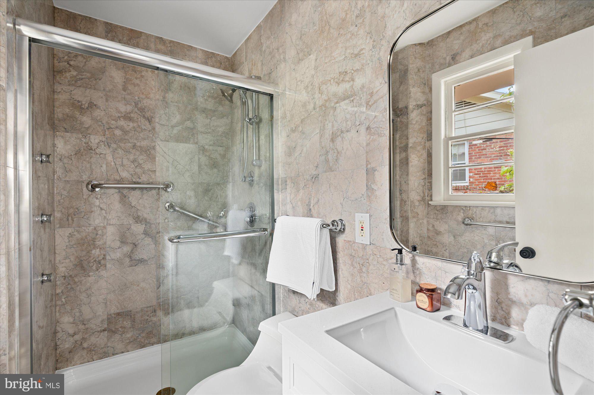 WOODSIDE FOREST - Residential