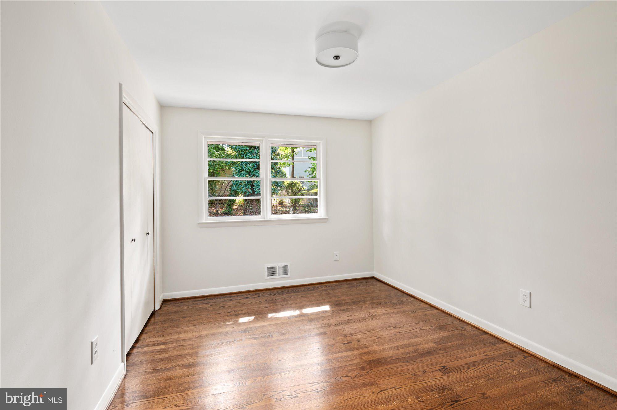 WOODSIDE FOREST - Residential