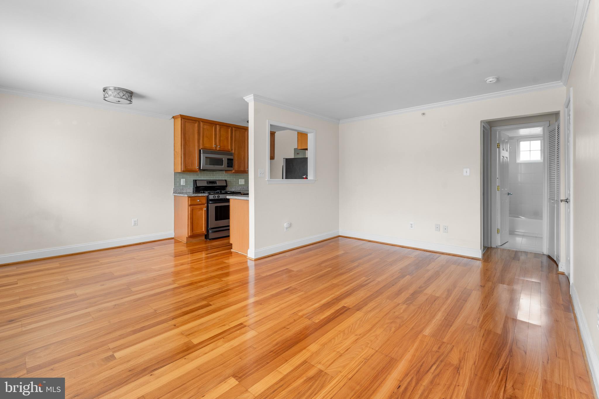 THE OAKS MAIN STREET LAUREL - Residential